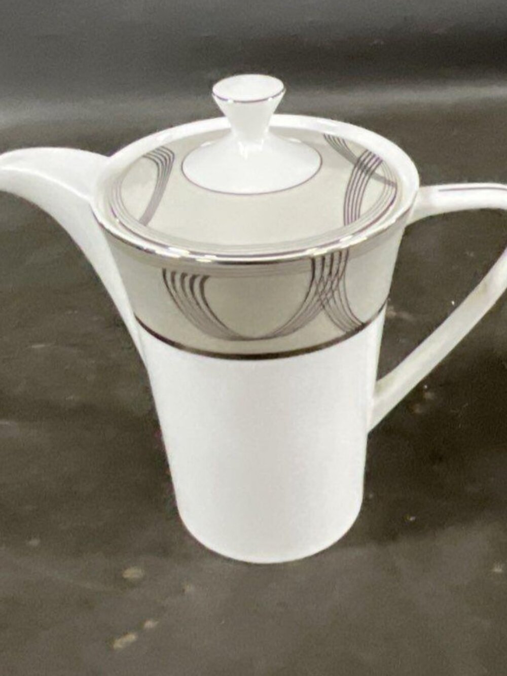 Waterford Ballet Encore Fine Bone China Beverage Pot / Coffee Pot
